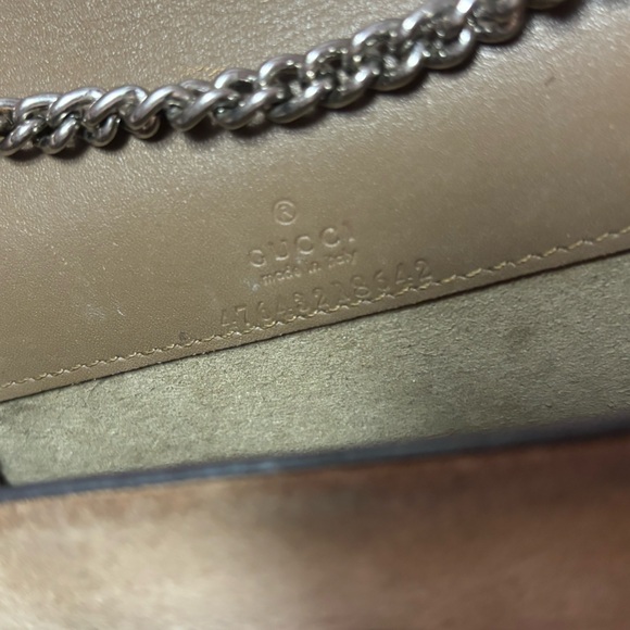 Gucci Brown Crossbody Bag with Black Accents - Picture 3 of 4